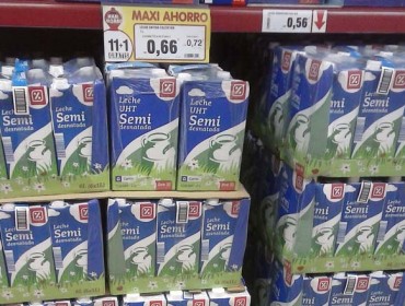 Ronda de contactos para descongelar el precio de la leche en el supermercado