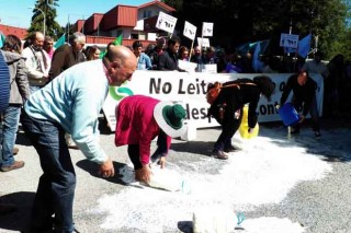 Protesta en Logística Alimentaria, que ofrece liquidaciones a 17 céntimos