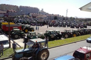 Las ventas de tractores nuevos caen un 17% en Galicia en 2015