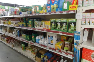 La Xunta recuerda que sólo son legales los productos fitosanitarios “registrados en España y con la etiqueta en castellano”