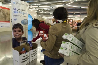 La Obra social “la Caixa” lanza una gran recogida de leche en favor de las familias desfavorecidas