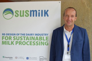 “El único modo de evitar las crisis de precios de la leche es regulando la oferta”