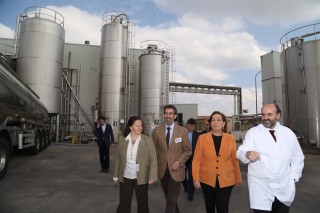Liasa, impulsora de la láctea de Teixeiro, exporta desde Guadalajara para 30 países