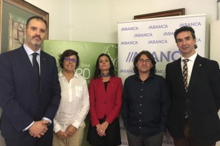 ABANCA y el C.R.D.O. Ribeiro firman un convenio pionero para ayuda a bodegas y viticultores