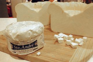 Santo André Xoven, da DO Cebreiro, elegido mejor queso joven de vaca de España
