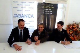 Abanca ofrecerá financiación en condiciones preferentes a viticultores y bodegas de Valdeorras