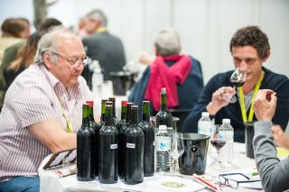 Taller sobre reconocimiento de atributos positivos en vinos