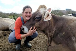 Ganadería A Cernada, la ilusión por continuar transformando leche ecológica