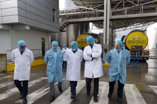 Entrepinares prevé duplicar su producción de queso en la planta de Vilalba