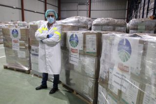 Oviganic dona 30.000 mascarillas y 30.000 pares de guantes al Hospital de Monforte