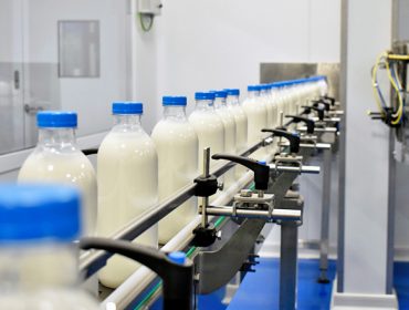 El precio medio de la leche se situó en febrero en 0,52 euros el litro en la UE y en 0,58 en España