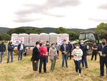 12.000 litros de leche solidaria desde Rodeiro para familias en dificultades