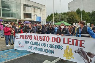 ‘Funeral’ en Lugo por el sector lácteo
