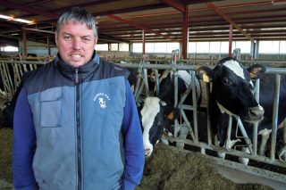 Agromuralla critica que «desde enero a los ganaderos nos bajaron el precio un 20% pero la leche para el consumidor sigue igual»