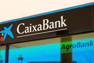 AgroBank incrementa su financiación al sector agroalimentario gallego hasta los 975 millones, un 47,8% más